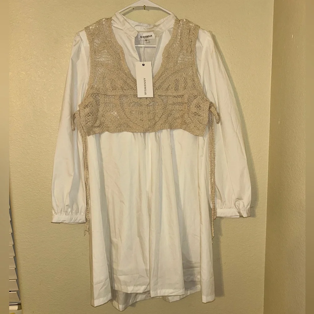 NWT- Marlow White Long Sleeve dress with removable Crochet Vest - Picture 4 of 9